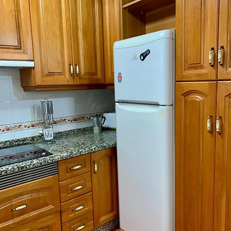 Lägenhet En La Carihuela Cerca Playa