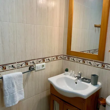 En La Carihuela Cerca Playa Lägenhet *