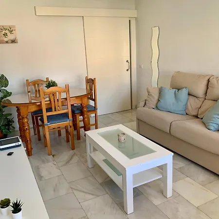 Apartamento En La Carihuela Cerca Playa
