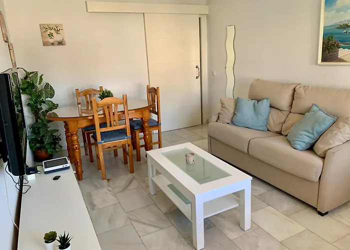 Apartamento En La Carihuela Cerca Playa
