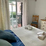 En La Carihuela Cerca Playa Apartman