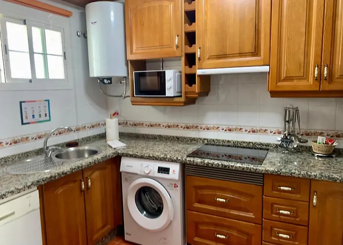 En La Carihuela Cerca Playa * Торремолинос